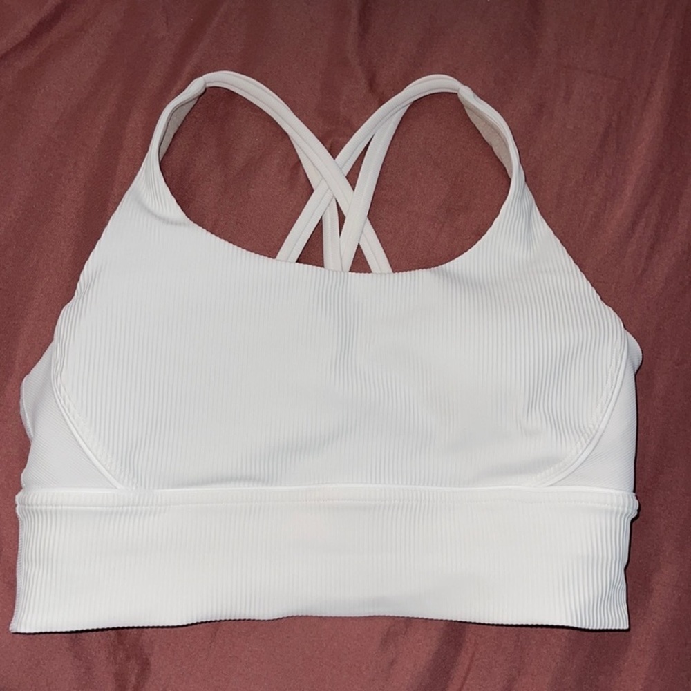 LULULEMON SIZE 8 SPORTS BRA